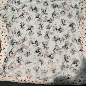Torrid skull shirt.